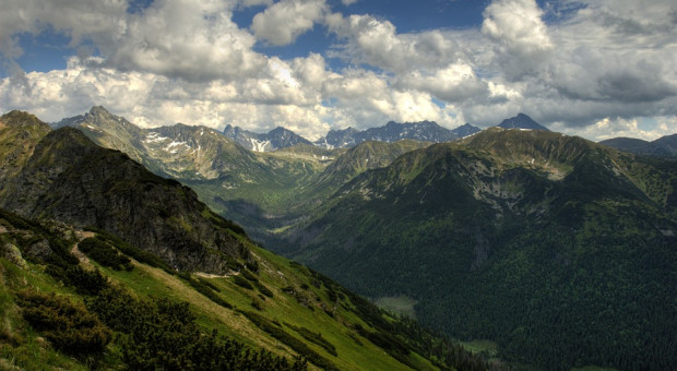 Przyrodnicy z TPN przygotowali trzy trasy wycieczek, które będą cyklicznie powtarzane (fot.pixabay.com) Tatry: Przewodnik oprowadzi turystów za darmo