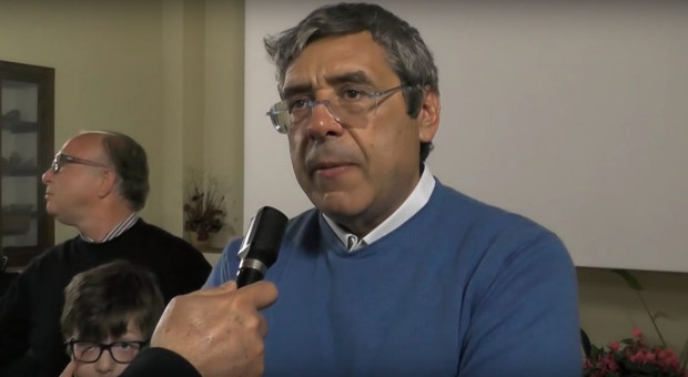Były przewodniczący władz regionu Sycylia Salvatore Cuffaro. (fot. ww.youtube.pl) Były polityk po wyjściu z więzienia będzie wolontariuszem w Afryce