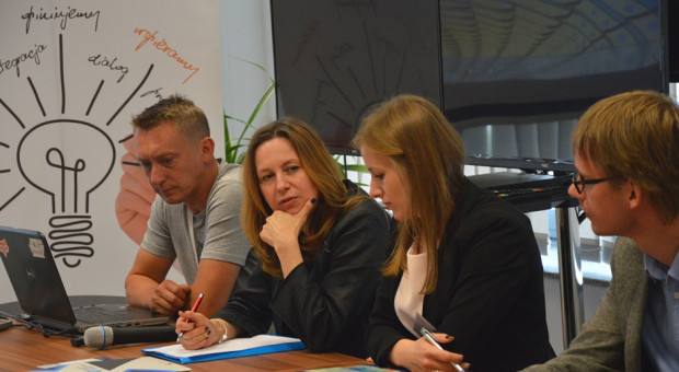 Zdjęcie ze spotkania konsultacyjnego zorganizowanego celem omówienia współpracy związków regionalnych Konfederacji Lewiatan w zakresie projektu. Fot. mat. prasowe Pracodawcy łączą siły. Będą ściślej współpracować