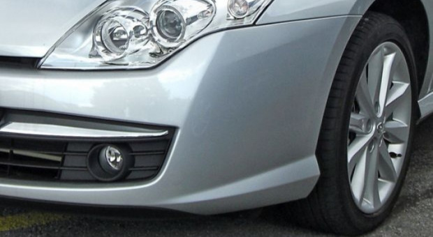 Plastic Omnium Auto Exteriors w Kleszczowie produkuje zderzaki samochodowe i inne podzespoły dla przemysłu motoryzacyjnego (fot.solidarnosc.org.pl) Plastic Omnium Auto Exteriors, wynagrodzenia: Pracownicy dostaną podwyżki
