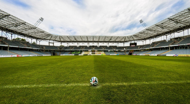 Wśród stu tysięcy stanowisk pracy powiązanych z futbolem brytyjskim, 62 tys. jest w samych klubach i spółkach zarządzających rozgrywkami. (fot. pixabay) Premier League, piłka nożna: Praca dla setek tysięcy osób