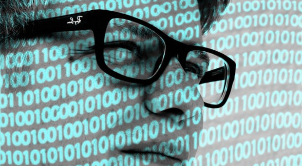 Komisja Europejska szacuje, że w Unii w 2020 roku brakować będzie do 825 tys. programistów. (Fot.Pixabay) Batalia o informatyków trwa. Firmy zatrudniają osoby po kursach