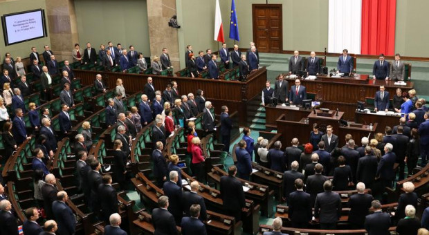 Zdaniem Borysa Budki z PO, prawie żadna z osób obecnie rządzących nie znalazłaby miejsca w biznesie. (fot. sejm.gov.pl/Krzysztof Białoskórski) Podwyżki dla fachowców w rządzie? "Prawie nikt z rządzących nie znalazłby miejsca w biznesie"