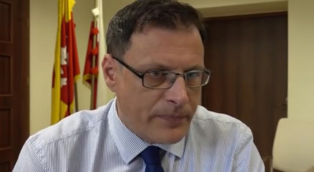 (fot. youtube) Młodzi masowo uciekają z tej gminy. Burmistrz: "Bez dobrych miejsc pracy ich nie zatrzymamy"