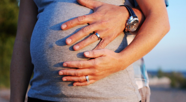 Pracodawca nie ma obowiązku wypłaty ekwiwalentu za zaległy urlop po powrocie z macierzyńskiego. (Fot.: Pixabay) Ekwiwalent za urlop po macierzyńskim: Pracodawca nie ma obowiązku jego wypłacenia