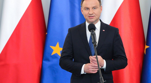 Jedną z najważniejszych zmian, które wprowadza nowelizacja, jest modyfikacja kryteriów stosowanych przez Polską Komisję Akredytacyjną w ocenie jakości kształcenia (Andrzej Duda, fot.prezydent.pl) Zmiany w szkolnictwie wyższym: Koniec z biurokracją na uczelniach i zmiany w ocenie jakości kształcenia