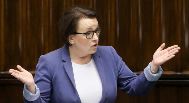 - Reforma jest receptą na ratowanie miejsc pracy nauczycieli - wyjaśnia minister Anna Zalewska. (fot.portalsamorzadowy.pl) Minister edukacji o zwolnieniach dziesiątek tysięcy nauczycieli: Reforma oświaty uratuje miejsca pracy