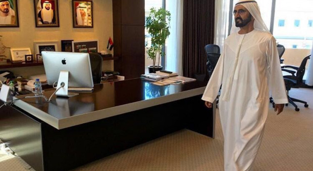 Odwiedzone przez szejka urzędy to wydział ekonomicznego rozwoju Dubaju, wydział gruntów i rada miejska (fot. Dubai Media Office/twitter) Szejk Dubaju skontrolował urzędy. Nie zastał personelu