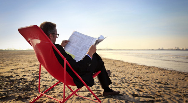 Priorytetem są nie tyle designerskie wnętrza, co zdrowie i dobre samopoczucie pracowników (fot.shutterstock) Design i wystrój, praca: Biuro na plaży czy w ogrodzie? Najważniejszy komfort i ergonomia