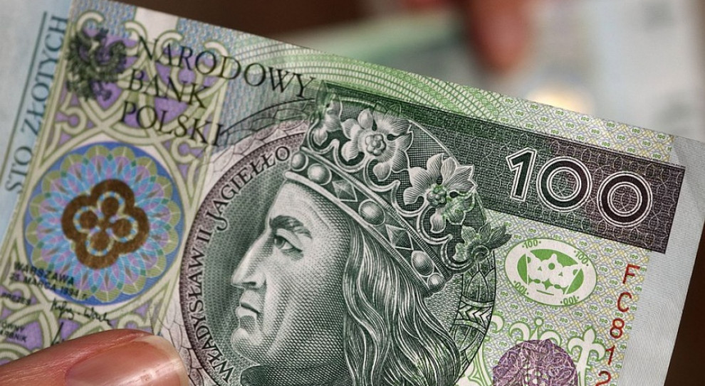 Rządowa propozycja, aby minimalne wynagrodzenie za pracę w 2017 r. wynosiło 2 tys. zł brutto, oznacza wzrost o 8,1 proc. (150 zł) w stosunku do 2016 r.) (fot.PTWP) Płaca minimalna: Podniesienie płacy powinno być połączone ze zmianami w podatkach