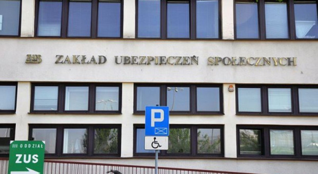Do zatrzymania wiceprezesa ZUS doszło 22 września około południa; sprawę prowadzili funkcjonariusze zwalczający korupcję (fot. Wistula/wikimedia, licencja Creative Commons) Korupcja w ZUS? Wiceprezes został zatrzymany, ale nie postawiono mu zarzutów