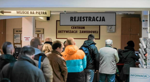 Najwięcej bezrobotnych jest w powiatach północy regionu świętokrzyskiego (fot.youtube) Bezrobocie: Kolejny dobry miesiąc w świętokrzyskim. Bezrobotnych coraz mniej