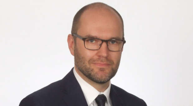 Krzysztof Senger posiada kilkunastoletnie doświadczenie zawodowe w działalności międzynarodowej oraz finansowaniu inwestycji i zarządzaniu projektami. Pracował m.in. w firmach doradczych PwC i Deloitte (Fot. PAIiIZ) Rada nadzorcza PAIiIZ powołała nowy zarząd