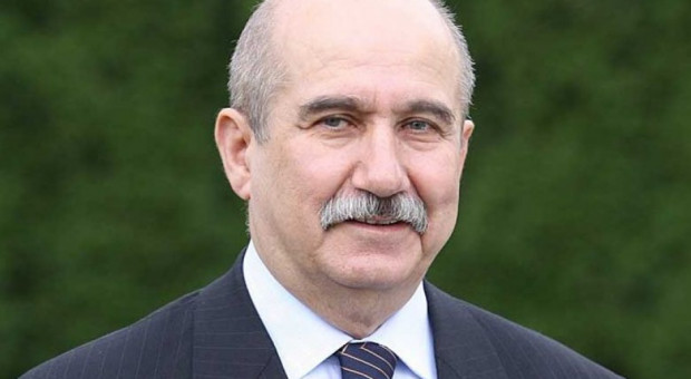 - Skandaliczne zarobki są nie tylko w samorządach, podobnie jest w przypadku prezydenta państwa czy premiera - mówi Jacek Krywult, prezydent Bielska-Białej. (Fot.Portalsamorzadowy.pl) Samorząd nie jest w stanie konkurować o fachowców z biznesem