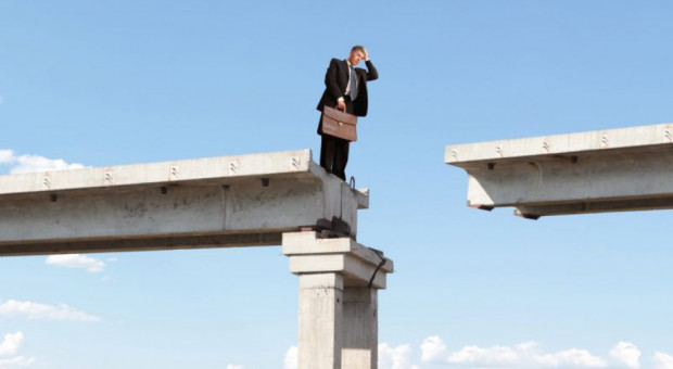 Wiele doświadczeń ludzi, którzy niespodziewanie otrzymali wypowiedzenie zawiera opis polemik i gorących wymian zdań. (Fot.: Fotolia) Trzy oznaki, że twoja posada jest zagrożona
