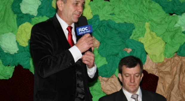 Jak twierdzi Krzysztof Iwaniuk, bez wsparcia państwa, nie będą one miały środków nawet na wypłaty odpraw dla odchodzących nauczycieli. (Fot. arch gminy Terespol) "Chcemy rozmawiać nie tylko o wysokości pensji nauczycieli. Także o zasadach wynagradzania"