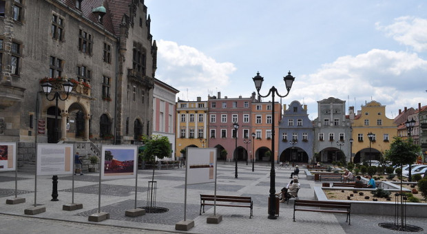 Fabryka silników w Jaworze pod Wrocławiem ma stworzyć kilkaset nowych miejsc pracy. (fot. Jawor, wikipedia.org) Fabryka Daimler w Jaworze: umowa podpisana?