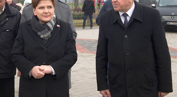 – Reforma ma uprościć podatek, równocześnie obniżając obciążenia działalności gospodarczej – powiedział minister Kowalczyk. (Fot.: premier.gov.pl) Na jednolitym podatku oszczędzi 1,2 do 1,9 mln przedsiębiorców