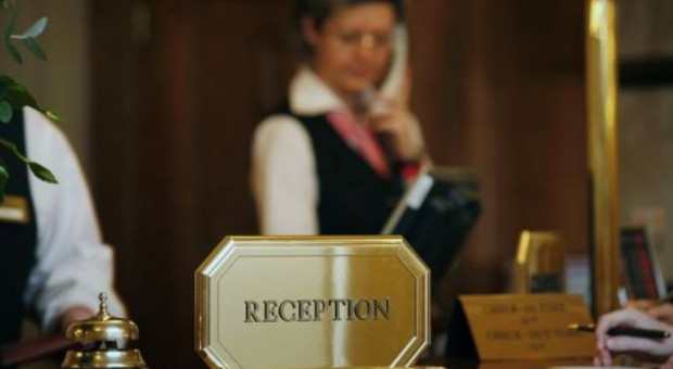 Sylwia Pawełczyk-Maśluk dodaje także, że praca w hotelarstwie jest różnorodna. (Fot. Shutterstock) Orbis, Hilton Worldwide, praca w hotelu: Problemy kadrowe nie ominęły branży hotelarskiej