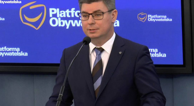 - Ustawy o statusie sędziów TK to dla PiS jakiś sposób na wprowadzenie systemu represji dla sędziów TK - uważa Jan Grabiec z PO (fot.platforma.org) Grabiec: Odbieranie wynagrodzenia to szczególny rodzaj represji dla sędziów TK