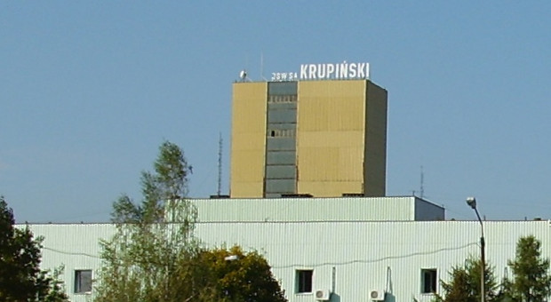 Kopalnia KWK "Krupiński" widok z przodu. (fot. wikipedia.org) Kopalnia Krupiński: Związkowcy nie zgadzają się na przejście zakładu do SRK