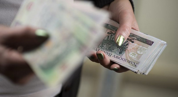 W 2017 r. będzie nowy banknot 500 zł, w 2018 r. nowe paszporty, a w 2019 e-dowody (fot.pixabay.com) Wypłata w kilku banknotach? 500 zł trafi do obiegu w 2017 r.