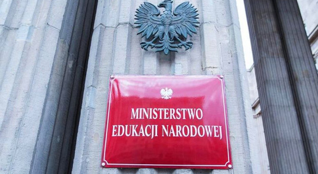 Ministerstwo Edukacji podsumowało rok rządów (fot.men.gov.pl) Rok rządów, Ministerstwo Edukacji: Koniec godzin karcianych i zmiany na maturze