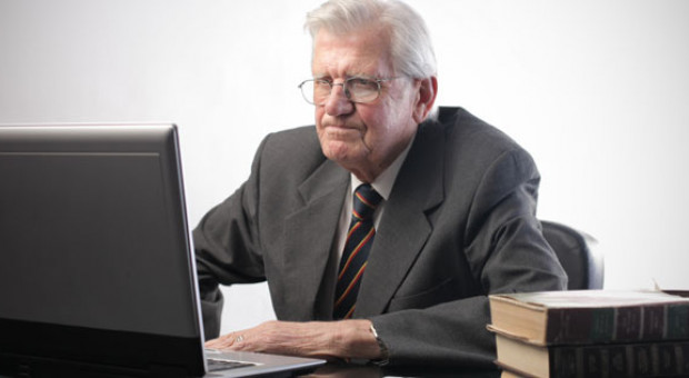 Osoby dojrzałe coraz częściej postrzegane są przez pracodawców jako bardzo cenny zasób (Fot. fotolia) Pracodawcy i związkowcy chcą udogodnień dla starszych pracowników
