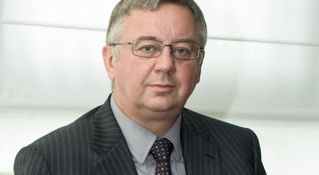Prezydent szczególnie pogratulował laureatowi indywidualnej nagrody prof. Januszowi Filipiakowi, podkreślając, że nie ma wątpliwości, iż jest on osobowością w polskim biznesie i jedną z jego najjaśniejszych postaci (fot. mat. pras) Andrzej Duda wręczył Nagrody Gospodarcze Prezydenta RP