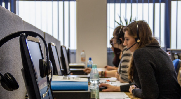 44 proc. osób toleruje telemarketerów, bo taką mają pracę. (Fot.: mat. pras.) Praca telemarketera w Polsce budzi politowanie? Są duże pokłady empatii