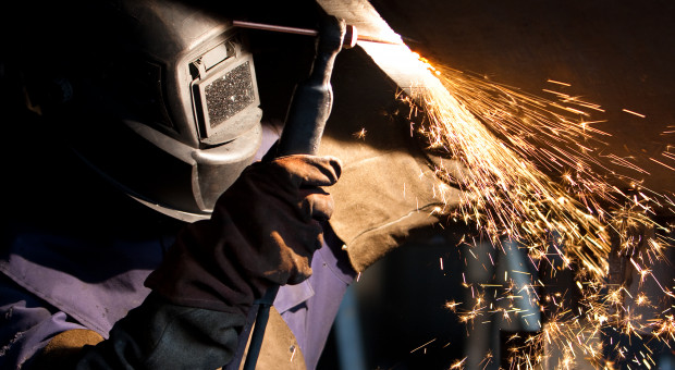 Obywatele Indii zainteresowani pracą w Polsce złożyli 1549 wniosków, a zezwolenie na pracę otrzymało 1425 z nich. (Fot. Shutterstock) W Elektrowni Opole pracuje około 150 spawaczy z Indii