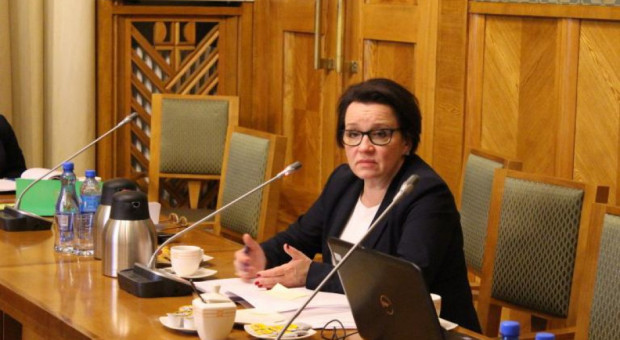 Anna Zalewska (fot.men.gov.pl) Zalewska tłumaczy tempo wprowadzania reformy: Powiedzcie pracodawcom, że muszą poczekać na nowe szkoły