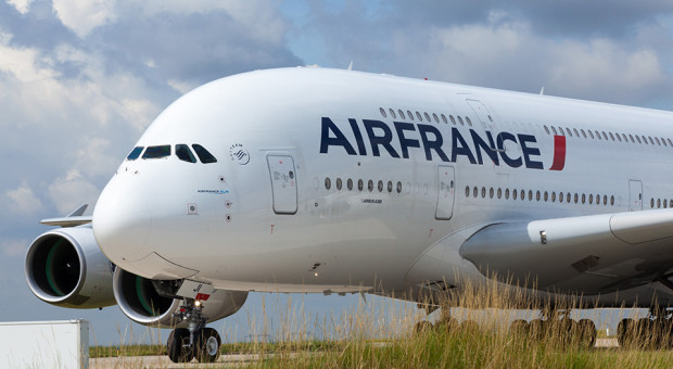Adwokaci Air France uznali natomiast orzeczenie sądu za sprawiedliwe i wyrazili satysfakcję z uznania winy "sprawców wydarzeń, które zaszkodziły obrazowi firmy i Francji" (fot.airfrance) Wyroki w zawieszeniu w procesie „porwanej koszuli” dyrektorów Air France