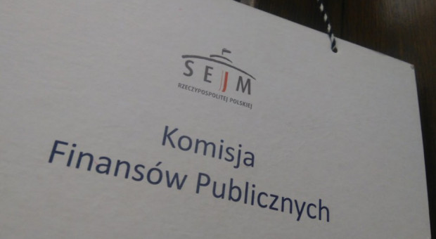 Komisja opowiedziała się za przyjęciem projektu z poprawkami legislacyjnymi zaproponowanymi przez sejmowych legislatorów. (fot. Sejm/twitter) Komisja finansów za wprowadzeniem sprawozdawczości CSR