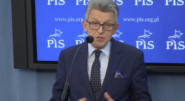 Najprawdopodobniej prezydent wskaże p.o. prezesa Trybunału po 19 grudnia - mówi Piotrowicz (Stanisław Piotrowicz, fot.youtube.com) Kto wybierze sędziego Trybunału Konstytucyjnego?