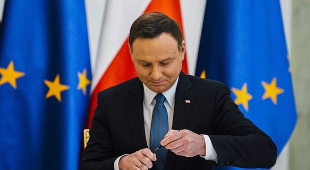 Według prezydenta przywrócenie poprzedniego wieku emerytalnego odpowiada na "pewne logiczne zapotrzebowanie". (fot.prezydent.pl) Prezydent zapewnia: W najbliższym czasie podpiszę ustawę obniżającą wiek emerytalny