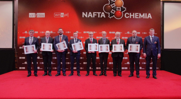 Laureaci wyróżnienia „Dobre praktyki - biznes, szkolnictwo, nauka” przyznanych prze Grupę PTWP podczas konferencji Nafta/Chemia (fot.PTWP) Współpraca biznesu i nauki. Od nich można się tego uczyć