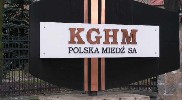 Zgodnie z nowymi przepisami pensje szefów spółek będą składały się z części stałej i zmiennej (fot.kghm.com) KGHM, wynagrodzenia: Płace prezesów będą mniejsze. Ile wyniosą zarobki?