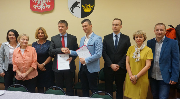 RTS i Akademia Humanistyczno-Ekonomiczna wyraziły wolę współpracy w zakresie badań naukowych i prac rozwojowych. (Fot.: mat. pras.) RST pomoże w edukacji studentów Akademii Humanistyczno-Ekonomicznej