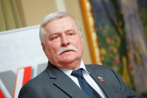 Lech Wałęsa szuka pracy. Zamieścił ogłoszenie