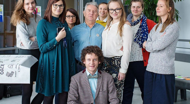 Spośród zaproponowanych projektów, pracownicy warszawskiego biura wybrali pięć, na które oddali łącznie ponad 300 głosów. (Fot. Mat. pras.) Wolontariat, CSR: Pracownicy Sanofi wspierają lokalną społeczność