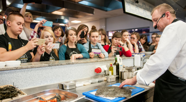 Makro: Płatne staże i program dla uczniów szkół gastronomicznych