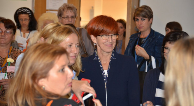 Minister Rodziny o sukcesach programu 500 plus (fot.:twitter.com/MRPiPS_GOV_PL) 500 plus. Rafalska: Odejście kobiet z pracy to mit. Raczej rosną pensje