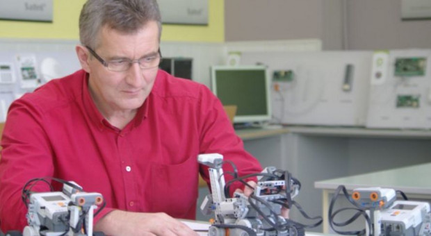 Mariusz Zyngier to drugi Polak w historii zgłoszony do nagrody Global Teacher Prize. (Fot. MEN) Polak wśród 50 najlepszych nauczycieli na świecie