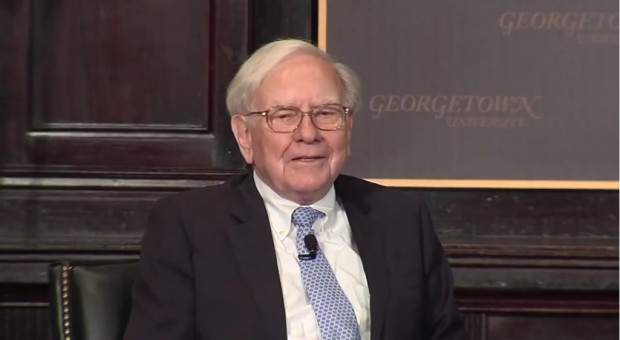 Warren Buffett zdradza co zrobić, aby zwiększyć swoją wartość na rynku pracy o 50 proc. (fot. pixabay) Warren Buffett: Ta umiejętność zwiększy twoje szanse na rynku pracy o 50 proc.