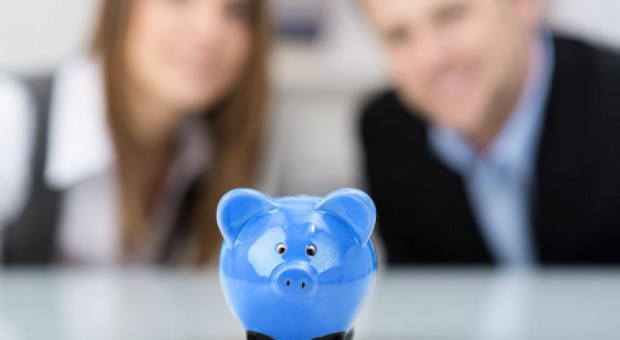 Rodziny postanowiły oszczędzić część pieniędzy z 500 plus (fot.fotolia) 500 plus skłania do oszczędności. Co piąta rodzina odkłada pieniądze