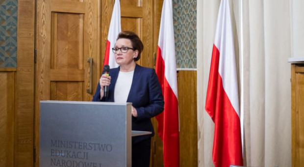 Reforma oświaty, Anna Zalewska: Przeszkolimy nauczycieli z wdrażania podstawy programowej