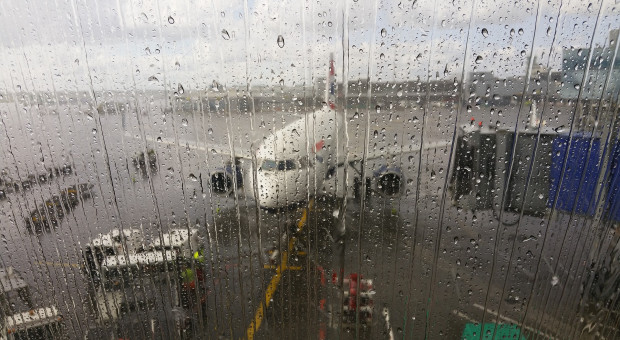 Strajk na lotniskach: Pasażerowie linii Lufthansa, Eurowings i Air Berlin mogą zamienić bilety lotnicze dotyczące połączeń krajowych na kolejowe Deutsche Bahn (fot.pixabay.com) Berlin, strajk: Pracownicy lotnisk chcą podwyżek. Loty odwołane