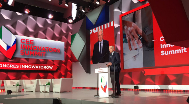 Wiceminister, minister nauki i szkolnictwa wyższego Jarosław Gowin wystąpił podczas Kongresu Innowatorów Europy Środkowo-Wschodniej. (fot. Kancelaria Premiera/twitter) Jarosław Gowin: Innowacyjności nie da się zadekretować. To gra zespołowa