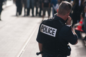 Francuscy policjanci domagają się poprawy warunków pracy